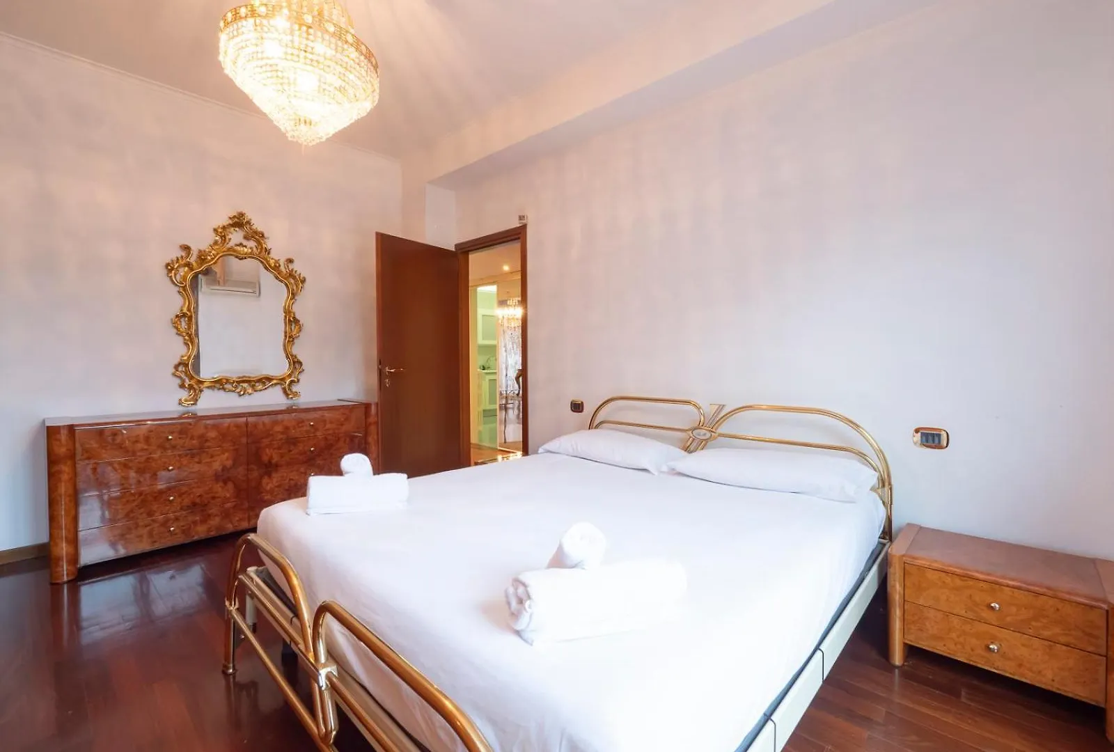 I Host Apartment - Cuoco 8 Μιλάνο